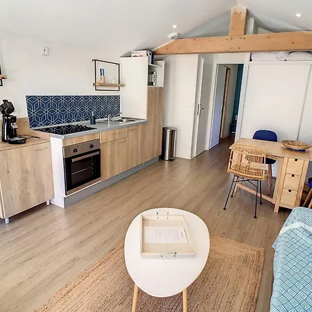 Maison Cosy Avec Terrasse Pres De La Rochelle, Et Stationnement Gratuits - Fr-1-710-12 Holiday home Aytre